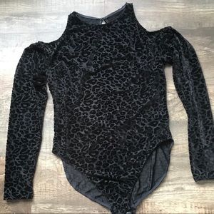 ❌SOLD❌ Black leopard body suit